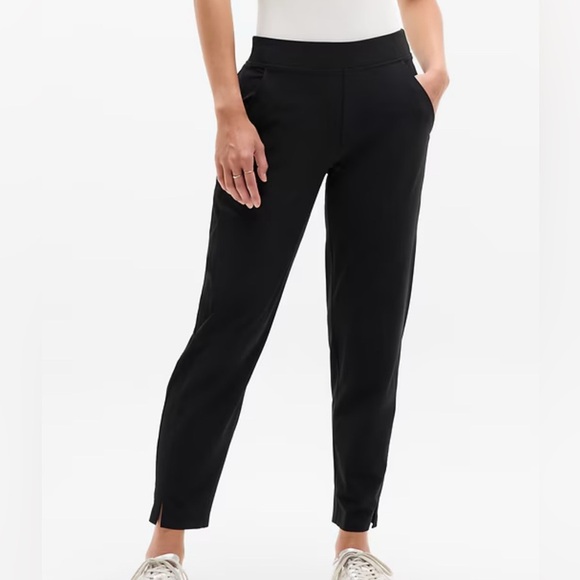 Athleta Black Wrinkle-resistant, stretch fabric in a tailored fit Ankle Pants - Picture 1 of 13